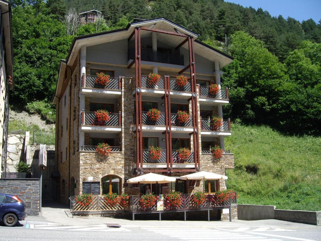 Apartamentos Sant Roma Arinsal Exterior photo